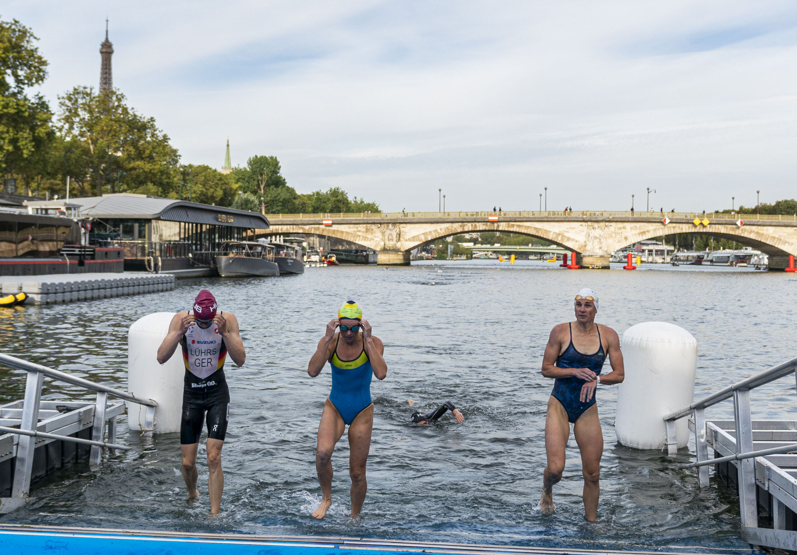 You are currently viewing Les triathlètes prévoient que la nage dans la Seine décidera de la course de Paris 2024